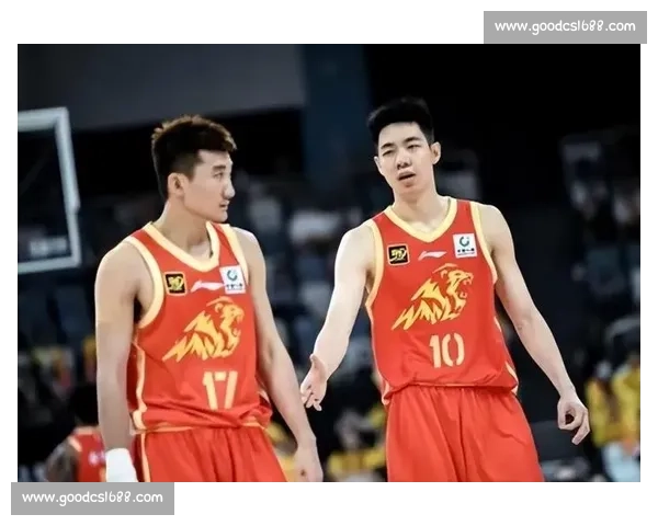 马刺挑战灰熊 孙铭徽领衔对决莫兰特 双方展开激烈季后赛争夺